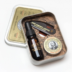 E-shop Captain Fawcett Ricki Hall´s olej na vousy 10 ml + vosk na knír 15 ml + skládací hřeben na knír dárková sada